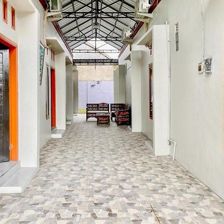 Griya Asri Syariah Mitra Reddoorz Hotel Rogojampi Eksteriør billede