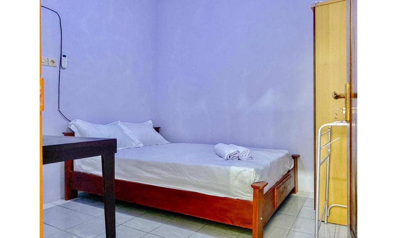 Griya Asri Syariah Mitra Reddoorz Hotel Rogojampi Eksteriør billede